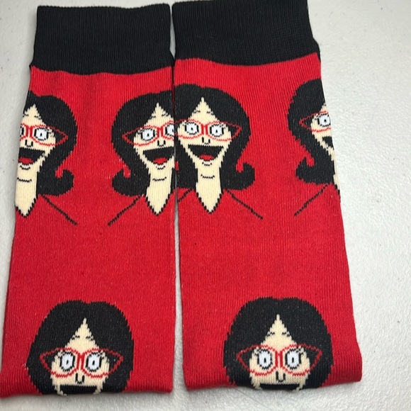 ♥️ Bob’s Burgers Character Linda Novelty Socks Unisex - Picture 2 of 4